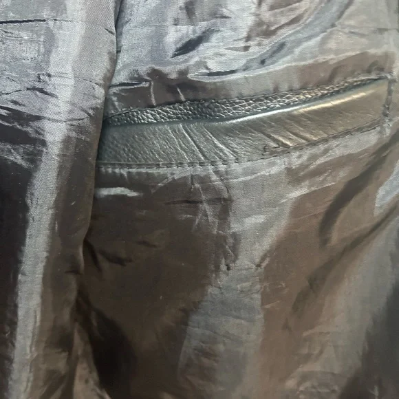 Vintage GMC motorcycle leather vest - Picture 6 of 8